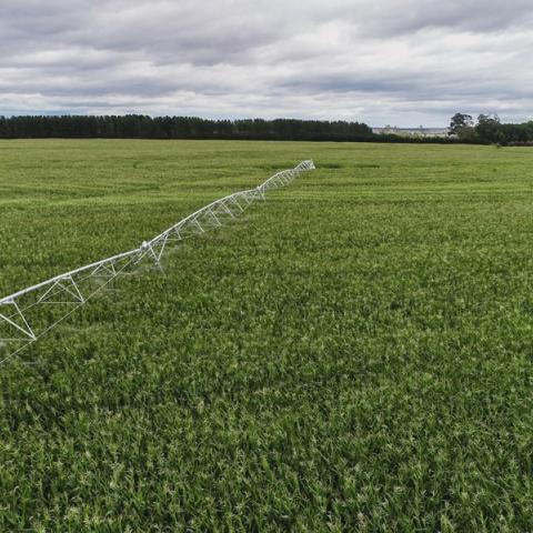 centre pivot boom irrigation