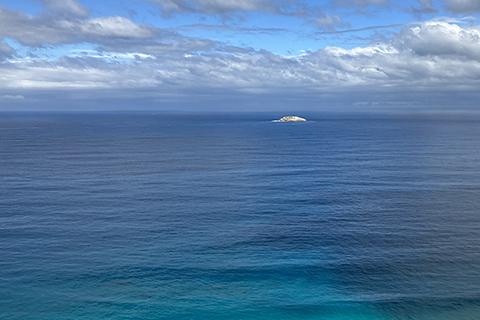Stony Island from Torndirrup National Park. Photo source: Water Corporation.